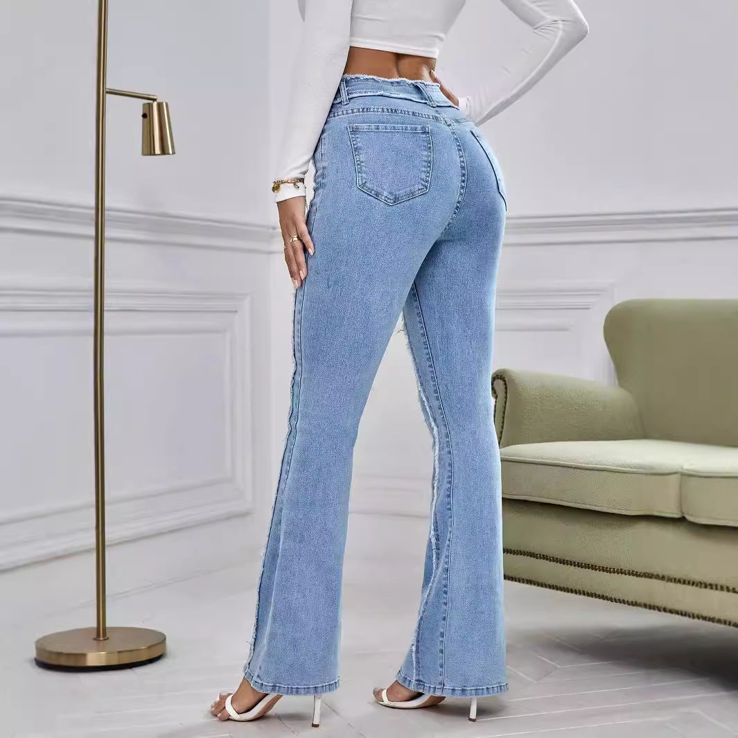 Nouveau jean légèrement évasé à bords ouatés pour femme