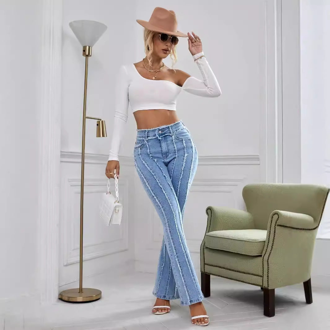 Nouveau jean légèrement évasé à bords ouatés pour femme